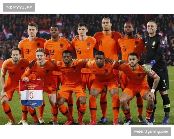 荷兰队加克波马伦锋线组合渐入佳境，科曼战术体系逐步成型